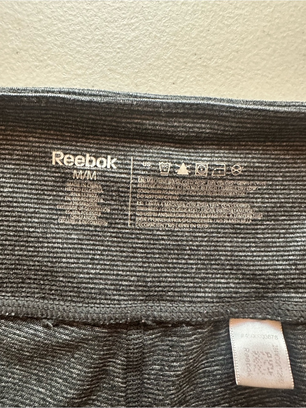 Reebok Black & Gray Women's Athletic Leggings